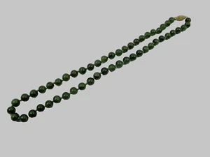 Collar redondo verde nudo a mano de cuentas de jade 6 mm 24" cierre de filigrana de oro amarillo nuevo - Imagen 1 de 8