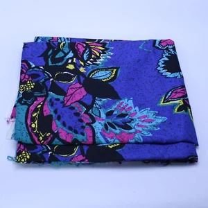 Multi-Colored Floral Hi-Fashion Cotton Fabric 3.1 yards x 43" - Picture 1 of 3