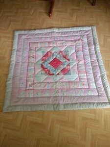 Patchworkdecke Babydecke Handgefertigt - Bild 1 von 1