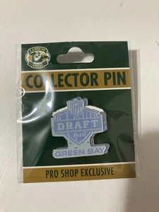 NFL Draft 2025 Frozen Lambeau Field Green Bay Wisconsin Official Collectors Pin - Picture 1 of 2