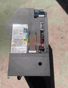 ONE Servo Driver Mitsubishi MDS-D-SPJ3-55 usato - Foto 1 di 1