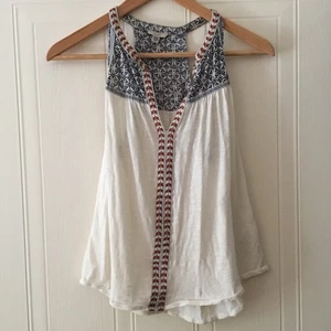 Urban Outfitters Ecote Boho Hippy Cream Cotton Racerback Tank Top Size S Cotton - Picture 1 of 8