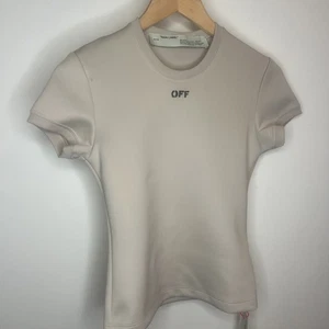 Off-White W2019 Damen Sand Scuba Top Gr. 38 Neu mit Etikett Beige Taupe Logo Tee 2019 Zip Tie - Bild 1 von 16