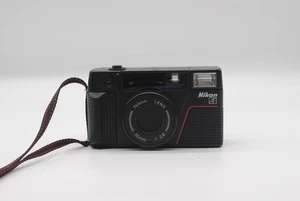 Nikon L35 AF 35mm f/2.8 – Analogkamera  - Bild 1 von 5