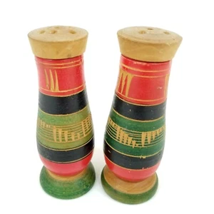 Wooden Hand Crafted Salt & Pepper Shakers Marked MEXICO Vintage Screw Off Tops - Picture 1 of 4