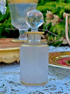 SAINT LOUIS SPLENDID BOTTLE ACID ENGRAVED AND GILT - Picture 1 of 5