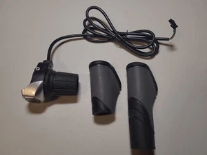 24 V Electric Throttle and Hand Grips, Battery Indicator, 5 Pin Connector - Picture 1 of 7