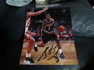 Brandon Jennings Signed Photo 4 - Picture 1 of 3