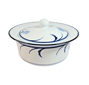 Dansk Tivoli 2 Qt. Round Covered Casserole Belles Fleurs Blue (FLAW-See Photos) - Picture 1 of 13