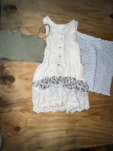Lot of 3 Girls tops size 8- Abercrombie Kids- Art Class- Tea n Rose - Picture 1 of 9