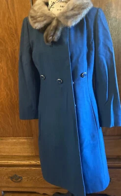 Vintage 1950s Youthcraft Blue Wool Coat With Fox Fur Collar Excellent Condition - Image 1 of 4