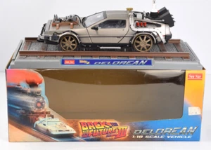 Sun Star DeLorean DMC-12 Time Machine Back To The Future III 1:18 - Picture 1 of 11