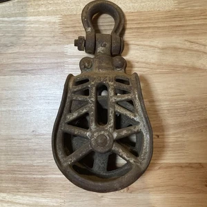 Antique Cast Iron Drop Pulley Block Tackle Vintage Metal Farm Barn Rusted Turns - Picture 1 of 10
