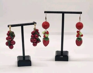 Vintage Lot of 2 Dangle Earrings Holly w/Leaves & Strawberries w/Green & Red - Picture 1 of 17