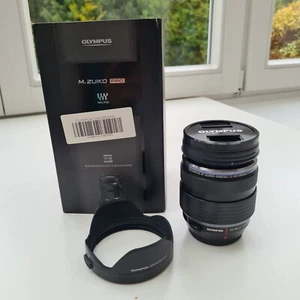 Olympus M.Zuiko Digital ED 12‑40mm 1:2.8 Pro Objektiv, schwarz (Top Zustand) - Bild 1 von 3