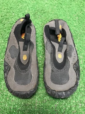 TEVA Proton Black Gray Water Shoes Youth Sz 2 Style #6228 Pool Beach - Image 1 of 4
