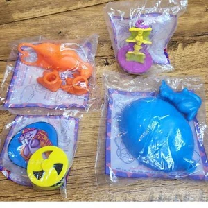 DQ Dairy Queen Fun Pals Complete set 4 Bearly Bob Popalong Waddles Smileosarus - Picture 1 of 6
