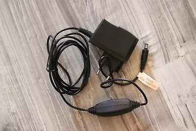 Boss PSA-230S Switching Adapter, 9V, sehr guter Zustand - Bild 1 von 4