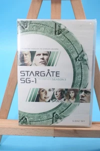 Stargate SG-1: Season 3 New Sealed - Foto 1 di 2