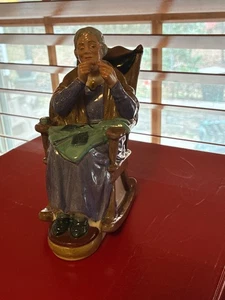 Vintage Royal Doulton A Stitch in Time HN-2352 Frau Porzellan Figur Statue - Bild 1 von 7