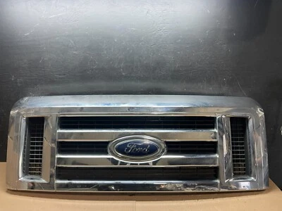Parrilla cromada superior delantera Ford Econoline E150 E250 2008 a 2014 M8172 DG Foto 1 de 4