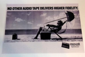 Cartel Maxell Tape "Beach Boombox Blown Away" 1988-19" x 13" Cassette años 80, XLI - Imagen 1 de 5