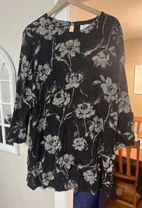 Camisa túnica negra para mujer Leo Narducci talla 14 abstracta floral aberturas laterales - Imagen 1 de 10