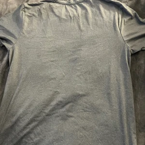New Athletic Works Men’s Grey Workout shirt Sz Large - Picture 1 of 4