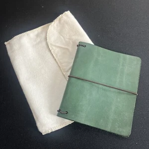 Chic Sparrow Green Hard Leather Notebook Cover NEW - Picture 1 of 3
