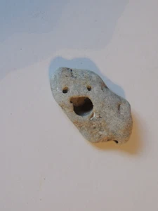 Holey Hag Stone  1.5 inches (100a) - Picture 1 of 4