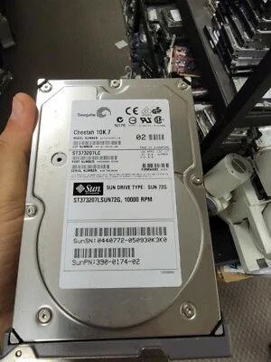 Sun 390-0174-03 540-5456-01 10K 72GB SCSI Hard Drive w/ Caddy Seagate ST373207LC - Image 1 of 2