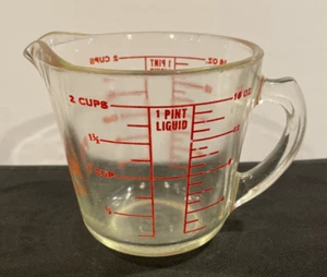 Vintage Pyrex 2 Cup Measuring Cup D Handle # 516 -25-M- EUC - Picture 1 of 9