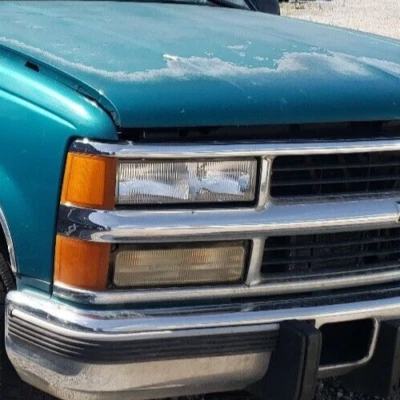 Faro derecho Chevrolet, GMC, camioneta, Suburban: 1990, 1991, 1992 - 1998 Foto 1 de 4