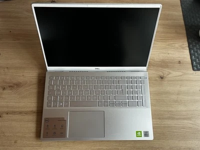 Dell Inspiron 15 5501 Notebook für Gaming, Bildbearbeitung, Homeoffice etc. - Bild 1 von 4