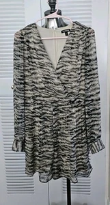 Mameluco envolvente Express para mujer con estampado animal talla mediana. - Imagen 1 de 5