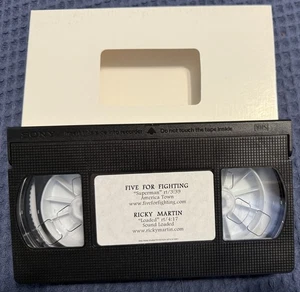 FIVE FOR FIGHTING-SUPERMAN/RICKY MARTIN-LOADED/2001 SONY VHS PROMO MUSIC VIDEOS - Picture 1 of 1