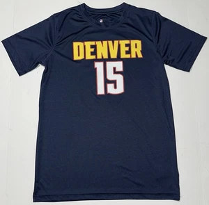 Denver Nuggets Nikola Jokic marineblaues T-Shirt Trikot Jugend Large 14-16 gebraucht, in einwandfreiem Zustand - Bild 1 von 6