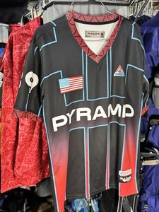 Black Pyramid Jersey Size Medium, Short Sleeve, Pre-owned 18-19 - Picture 1 of 13