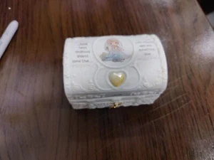 Precious Moments "Pearl" Color Of Love. Juni Andenken Schmuckschatulle. 1985 - Bild 1 von 4