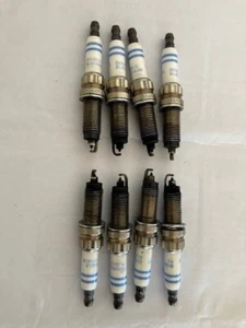 BOSCH Genuine Spark Plugs 4 047024 481985 0 242 145 515-000 Set of 8 AS NEW - Picture 1 of 3