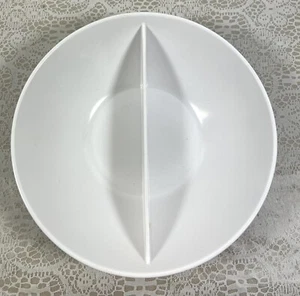 Mar-Crest Melmac White Melamine Divided 8 1/2" Serving Bowl - Picture 1 of 3