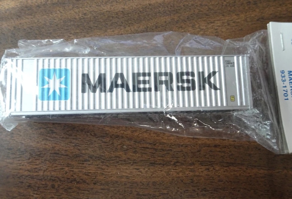 HO Scale Walthers 40' High Cube Container Vintage Maersk