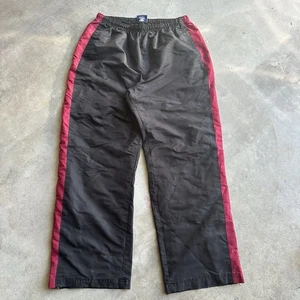 Vintage Windbreaker Hose Herren XL Reißverschluss Knöcheltasche Netz gefüttert schwarz rot gestreift " - Bild 1 von 7