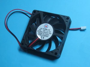 2 pcs Brushless DC Cooling Fan 12V 7015S 11Blades 70x70x15mm 2pin Sleeve Bearing - Picture 1 of 3