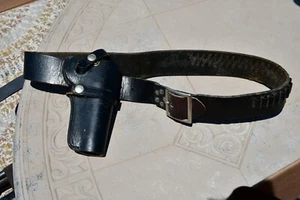 FONDINA REVOLVER VINTAGE SMITH & WESSON IN PELLE B21-64 con cintura da cacciatore .22 - Foto 1 di 5