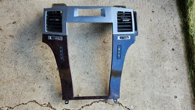 07-14 Cadillac Escalade Center Dash Trim Radio Bezel Vent Wood Chocolate OEM - Image 1 of 4
