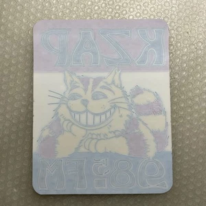RARO adesivo vintage originale KZAP 98.5 FM Rock Radio Cat 1974 Sacramento CA *** - Foto 1 di 4
