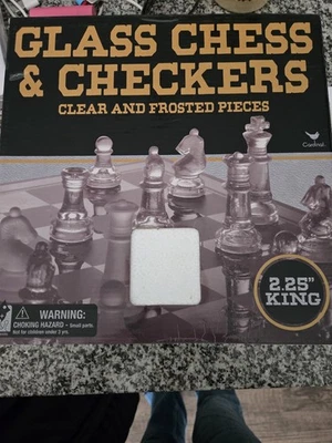 Juego de piezas de tablero de cristal transparente y esmerilado de ajedrez y damas Foto 1 de 2