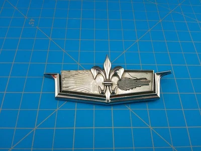 Chevrolet Caprice 1974 clásico guardabarros emblema moldura OEM 3540034 52631-20 Foto 1 de 4