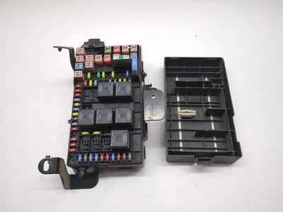 2002-2004 FORD F250 F350 SUPER DUTY CABIN FUSE BOX BLOCK OEM 3C3T-14A067-BG - Image 1 of 4